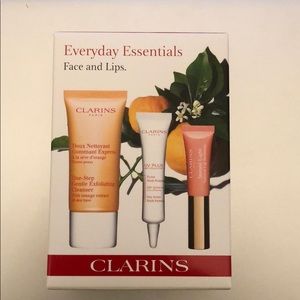 Clarins 3 piece travel size items